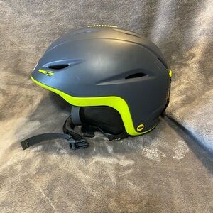 Giro snowboard helmet